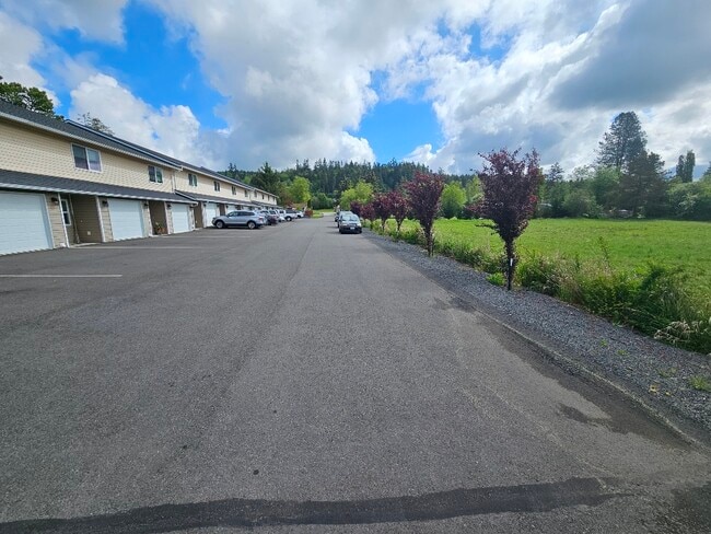 Building Photo - 3042-3044 Jackson Hwy