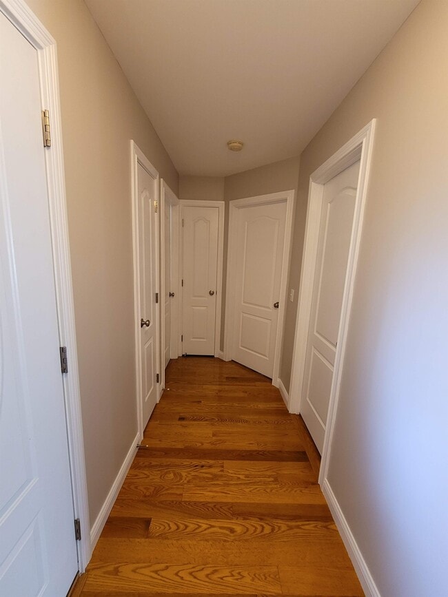Building Photo - 10189 Chestnut Oak Dr