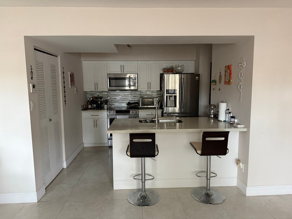 Photo - 610 S Park Rd (Hollywood, FL)