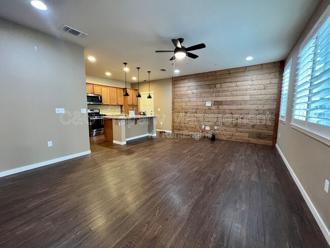 Foto del edificio - 17031 Morgan St