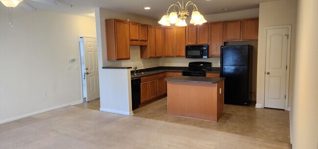 Foto del edificio - Great condo near Hanes Mall area, Clemmons and I40
