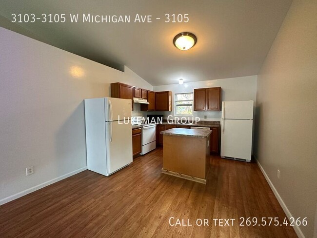 Building Photo - 3103-3105 W Michigan Ave-3105