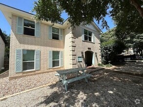 Building Photo - 3438 Willowrun Dr