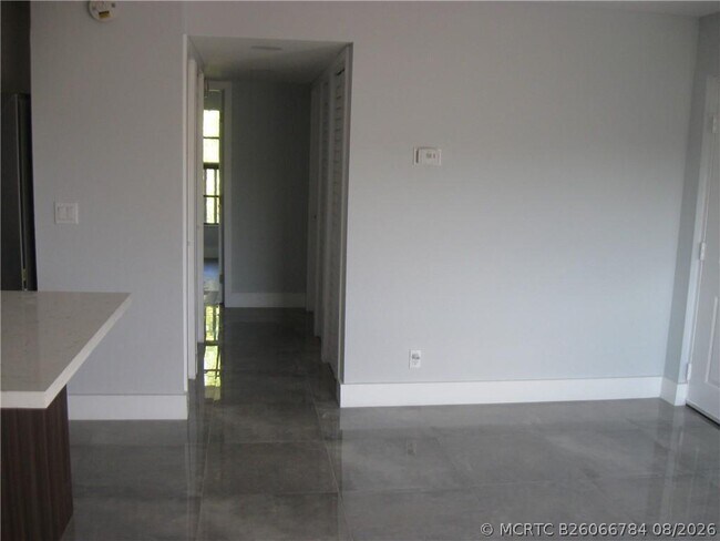 Building Photo - 3027 NW 118th Dr