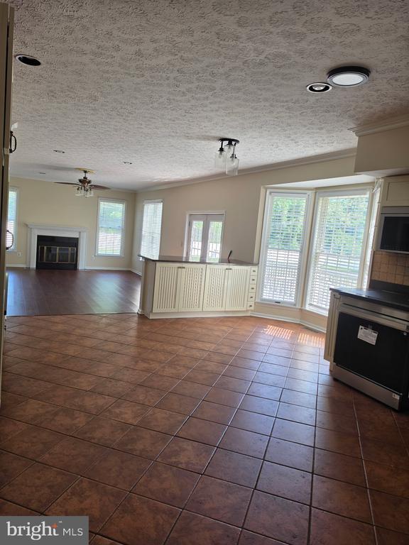 Building Photo - 101 Tarks Ln