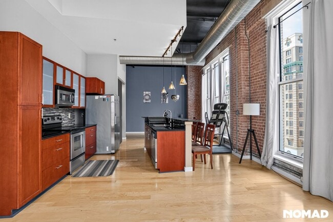 Building Photo - 1136 Washington Ave