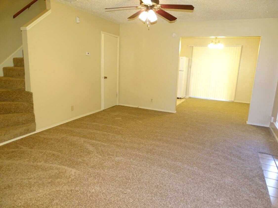 Foto principal - 7028 Silver Canyon