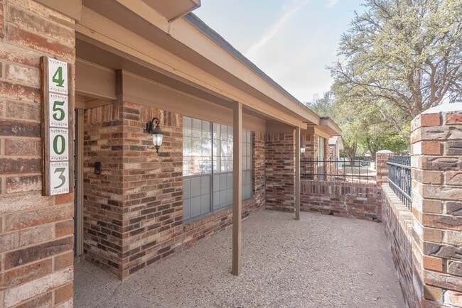 Building Photo - 4503 Westminister Dr