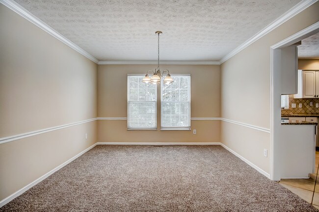 Building Photo - Gorgeous 4 Bedroom Home in Dublin