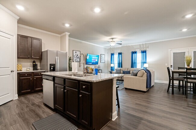 Building Photo - 2029 Pinnacle Walk