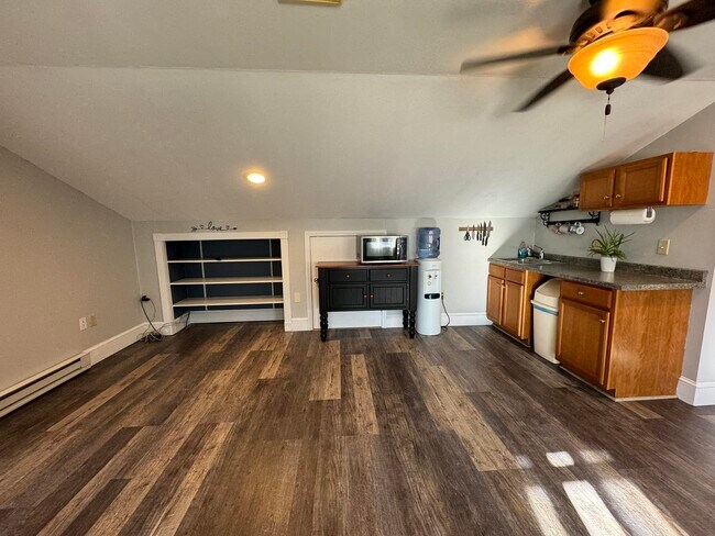 Foto del edificio - 5 Kendall Pond Rd