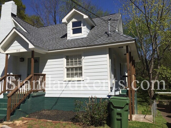 Foto del edificio - 802 United Ave SE