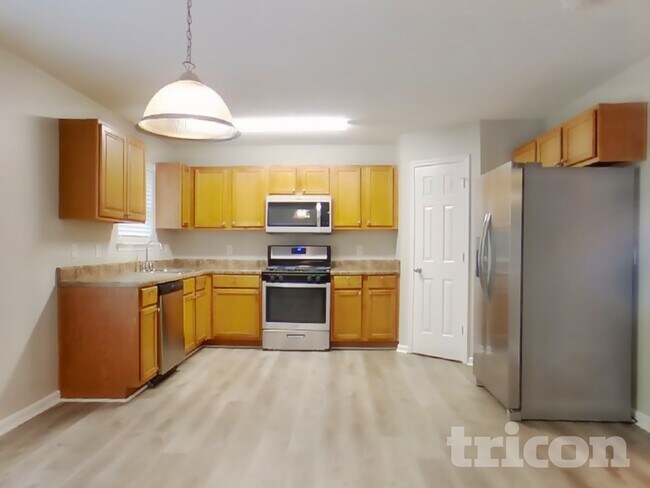 Foto del edificio - 6010 Horseshoe Ln