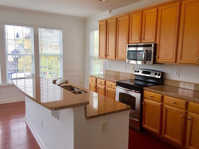 Building Photo - 2954 Yancey Way