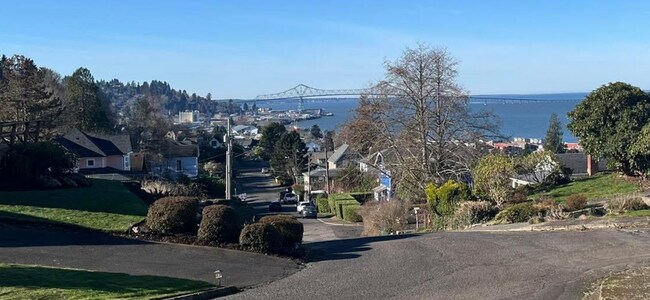 Foto del edificio - 3512 Harrison Ave