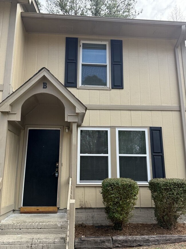 Building Photo - 3606 Medical Dr