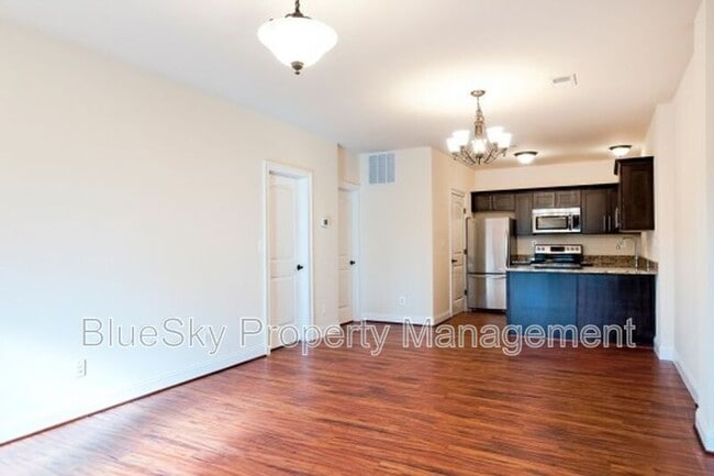 Building Photo - 1570 Wickham Pond Dr