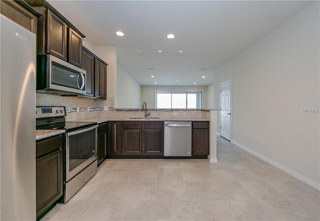 Building Photo - 1017 Pavia Dr