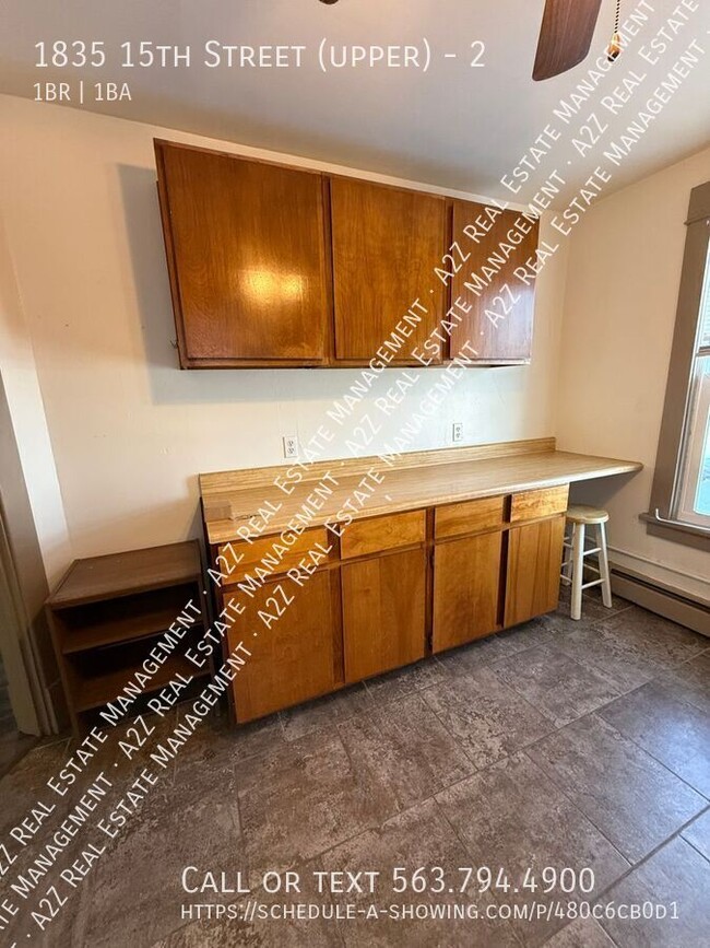 Building Photo - Spacious 1-Bedroom Apartment in Moline – M...