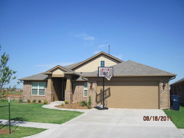 Building Photo - 18421 Carillo Rd