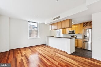 Building Photo - 111 S 15th St