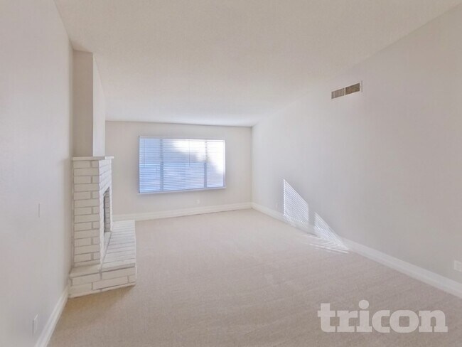 Building Photo - 5841 Butterum Ct