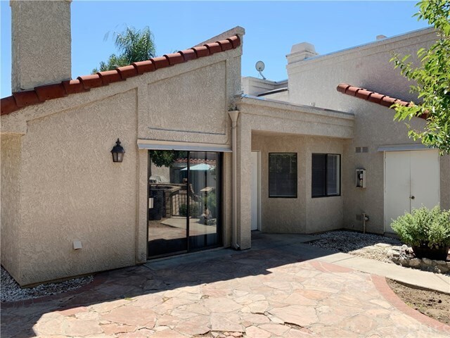 Building Photo - 9764 Huntington Dr