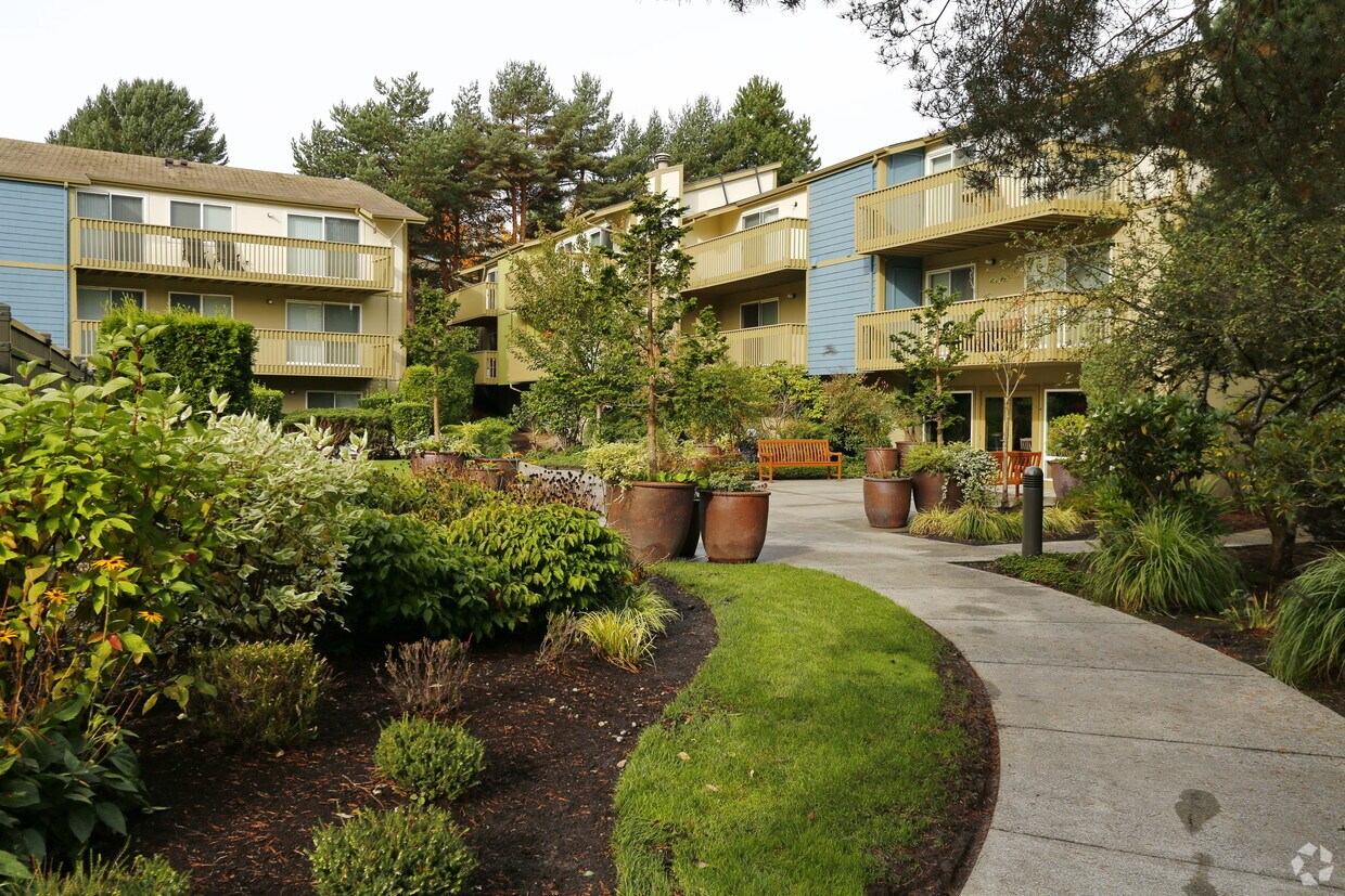 Edgewood Park Apartments Apartments Bellevue, WA