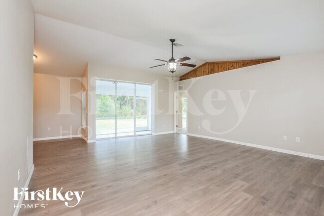 Building Photo - 2329 Chipley Ave