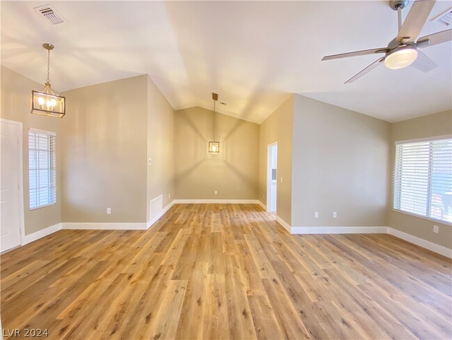 Building Photo - 3001 Hawksdale Dr