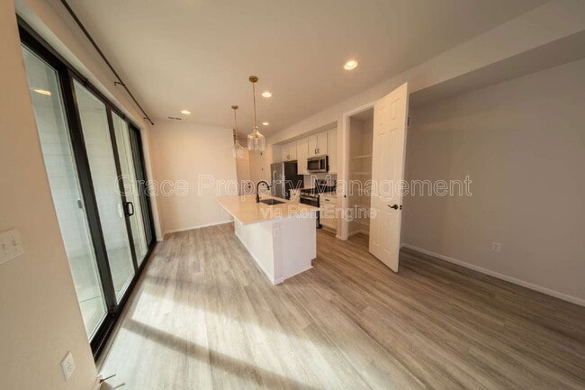 Building Photo - 4125 Fultondale St