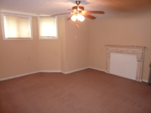 Building Photo - 2875 Hampton Rd