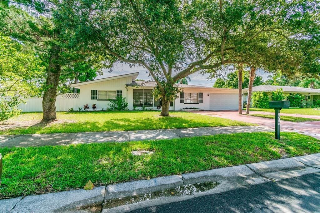 Primary Photo - 1519 Bass Blvd