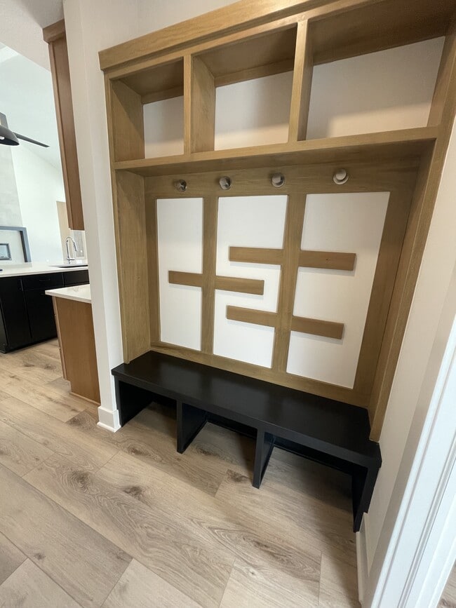 Building Photo - 252 N Ciderbluff St