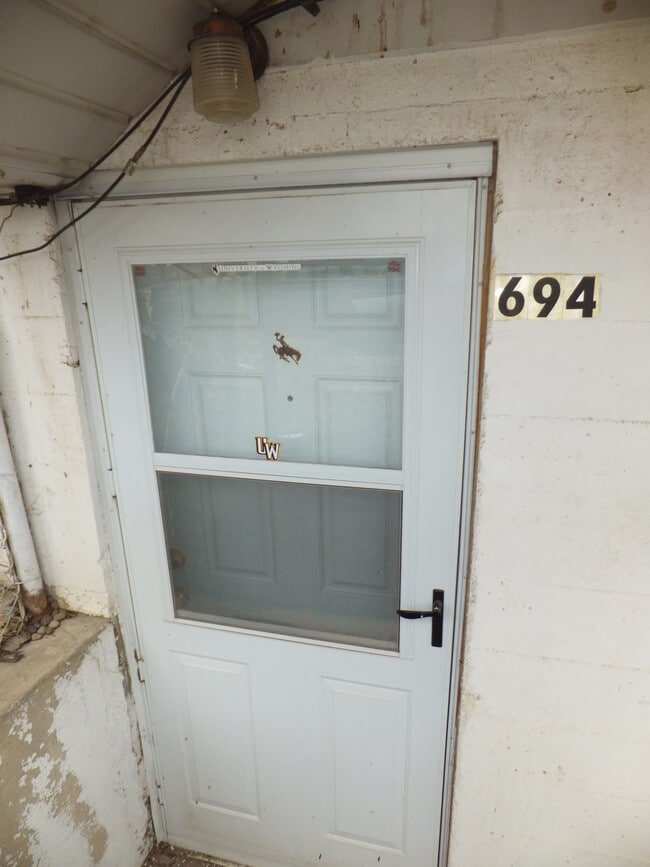 Building Photo - 694 Ridge Ave