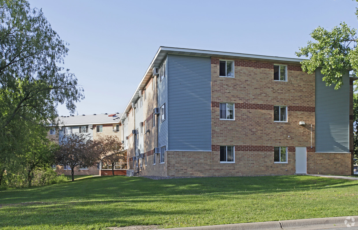 Primary Photo - Mount Carmel Manor