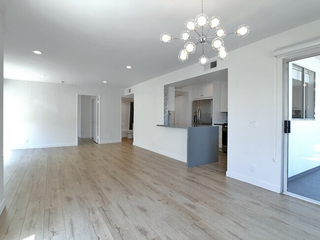 Foto del edificio - 1818 Camden Ave