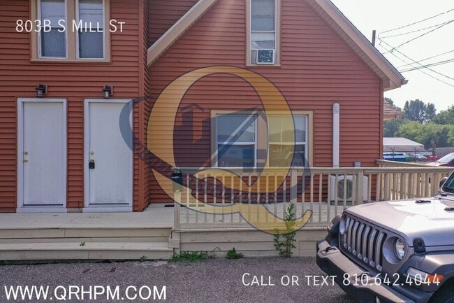 Building Photo - 803 S Mill St