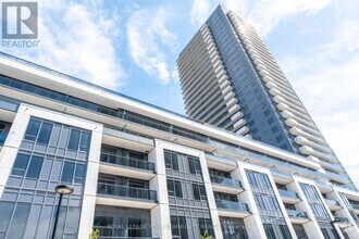 Building Photo - 5105-5105 Hurontario St