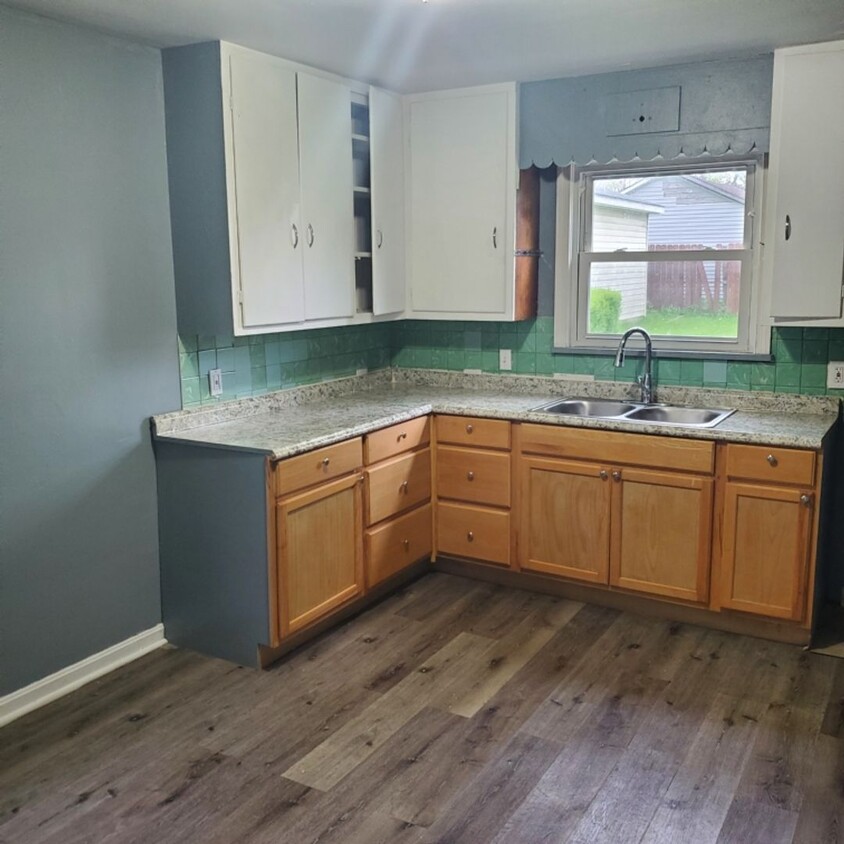 Primary Photo - 3BDRM HOUSE FOR RENT