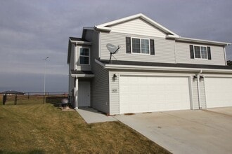 Building Photo - 4231 Serenity Ct