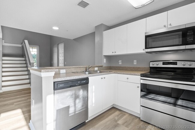Building Photo - 4822 Chancellor Dr