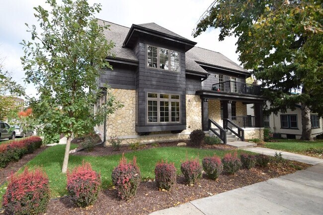 Foto del edificio - 2224 Regent St