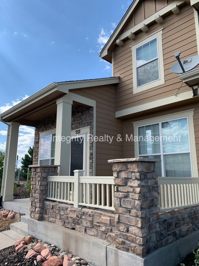 Building Photo - 552 Hanging Rock Pl