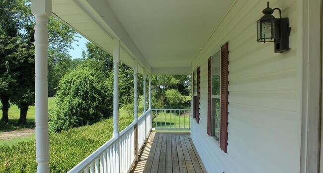 Foto del edificio - 22078 Indian Bridge Rd