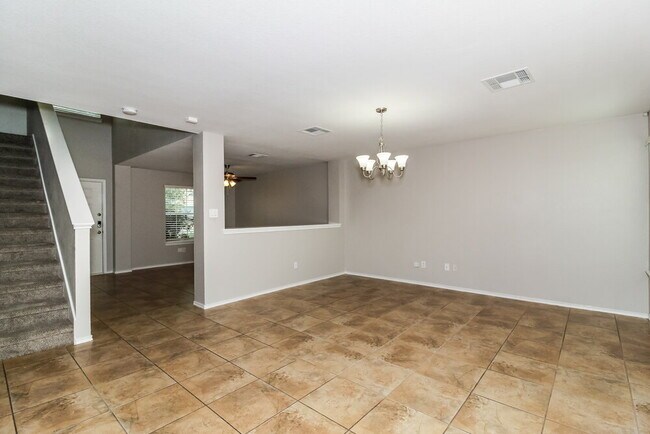 Foto del edificio - 1021 Shadow Creek Blvd