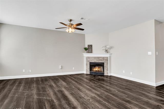 Building Photo - 12047 Del Rio Dr