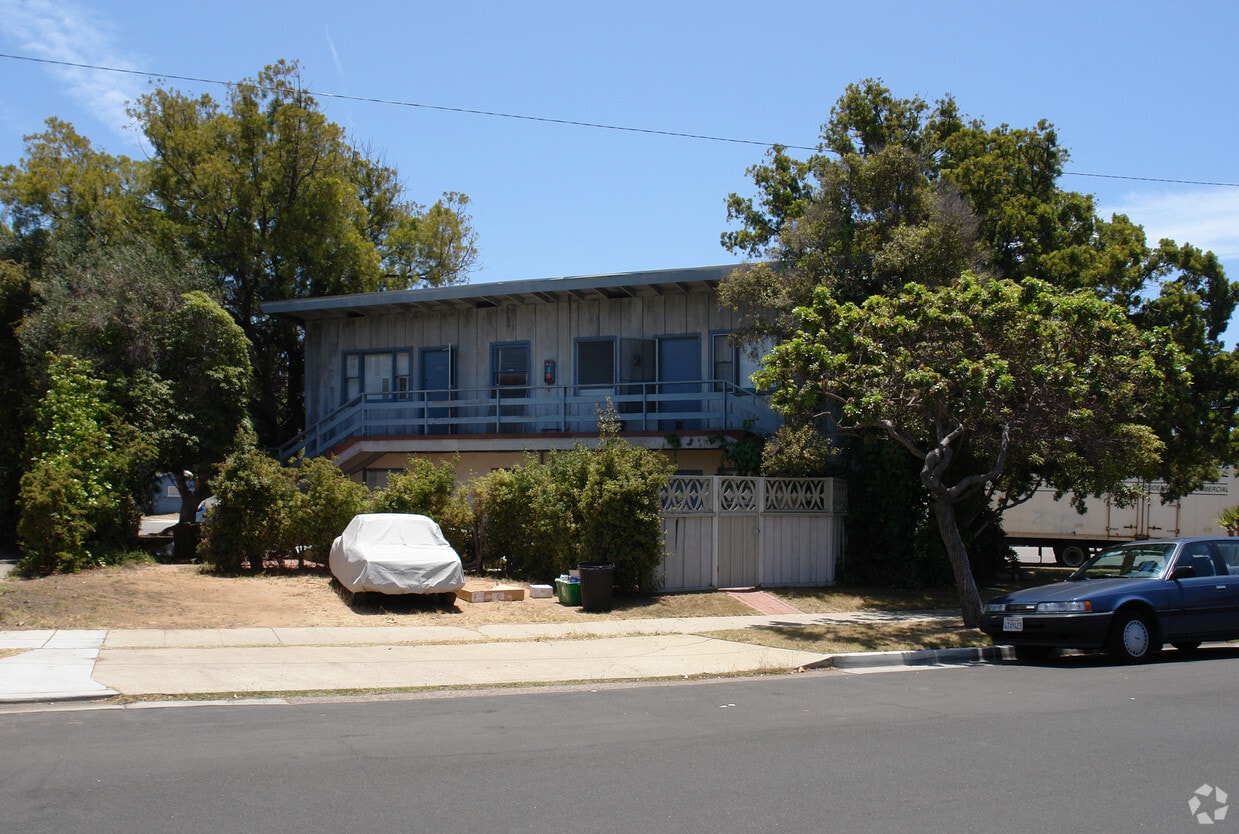 Building Photo - 822 Olive Ave