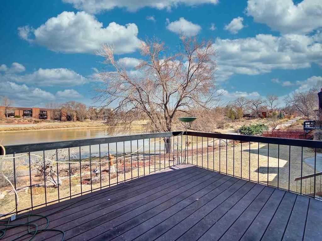 Primary Photo - 964 Lakeside Ct