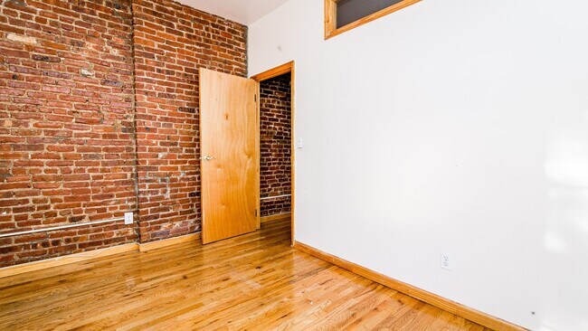 Foto del edificio - 891 Bergen St